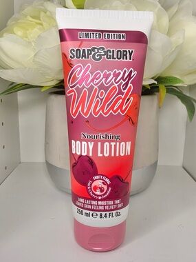 🦋 3/$25 Soap & Glory Cherry Body Lotion ***NWOT***